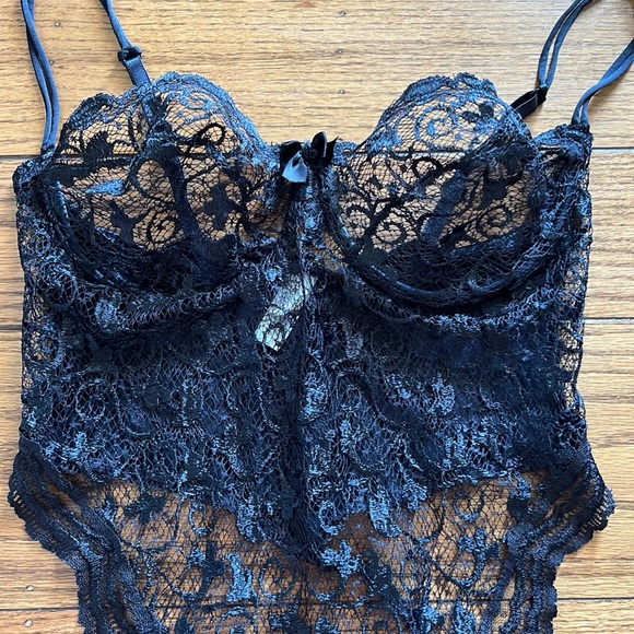 VS Black Teddy 36C - Picture 2 of 4